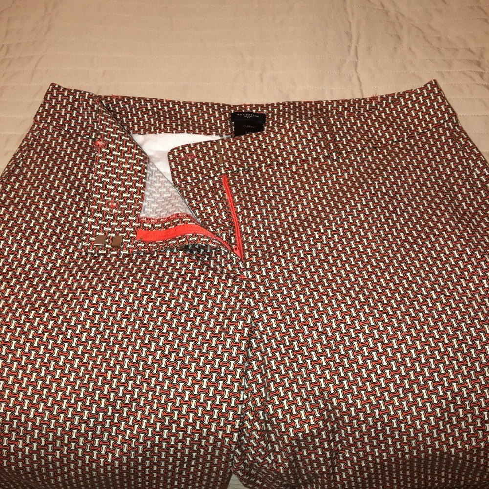 Ann Taylor printed capris, curvy petite